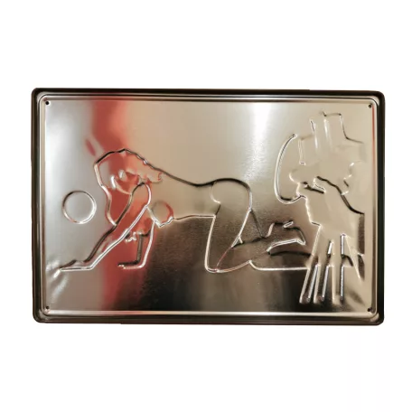 Vintage Dekor Fémtábla, dombornyomott, 'Gentlemen's club' felirat, retro hangulatú kialakítás, 30x20cm