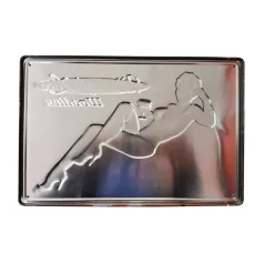   Vintage Dekor Fémtábla, dombornyomott 'Midnight Lace Woodies' felirat, retro hangulatú kialakítás, 30x20cm