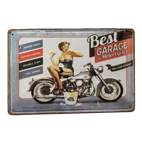 Vintage Dekor Fémtábla, dombornyomott, 'Best Garage for Motorcycles' felirat, retro hangulatú kialakítás, 30x20cm