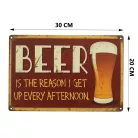 Vintage Dekor Fémtábla, dombornyomott, 'BEER' felirat, retro hangulatú kialakítás, 30x20cm, vörös-barna antikolt háttér