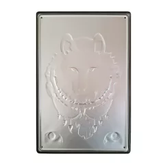   Vintage Dekor Fémtábla, dombornyomott farkas, retro hangulatú kialakítás, 20x30cm, fekete háttér