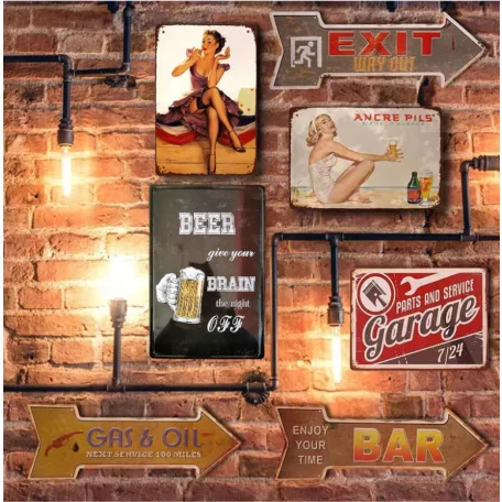 Vintage Dekor Fémtábla, dombornyomott, 'BEER give your BRAIN the night off' felirat, retro hangulatú kialakítás, 20x30cm, vintage fekete háttér