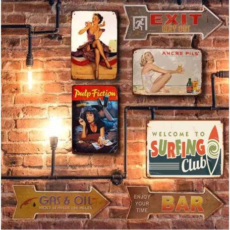 Vintage Dekor Fémtábla, dombornyomott, 'Welcome to Surfing Club' felirat, retro hangulatú kialakítás, 30x20cm