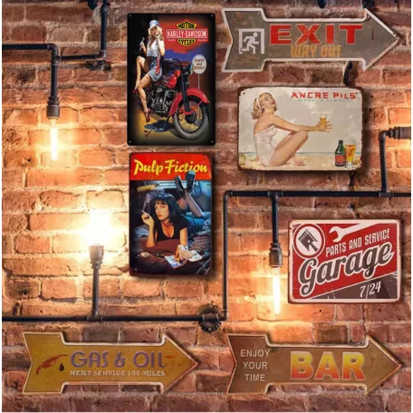 Vintage Dekor Fémtábla, dombornyomott, 'HARLEY-DAVIDSON MOTOR CYCLE' felirat, retro hangulatú kialakítás, 20x30cm