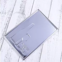   Vintage Dekor Fémtábla, dombornyomott 'Here's to you' felirat, dombornyomott Chardonnay, retro hangulatú kialakítás, 20x30cm