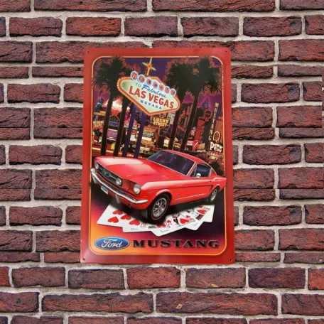 Vintage Dekor Fémtábla, dombornyomott 'Las Vegas Ford MUSTANG' felirat és egy piros Ford Mustang, retro hangulatú kialakítás, 20x30cm