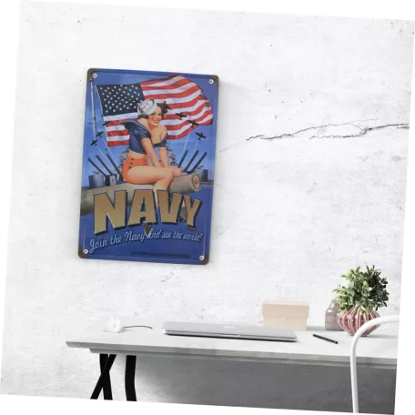 Vintage Dekor Fémtábla, dombornyomott 'Join the NAVY and see the world' felirat, retro hangulatú kialakítás, 20x30cm