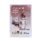 Vintage Dekor Fémtábla, dombornyomott 'Coffee and Wine' felirat, retro hangulatú kialakítás, 20x30cm