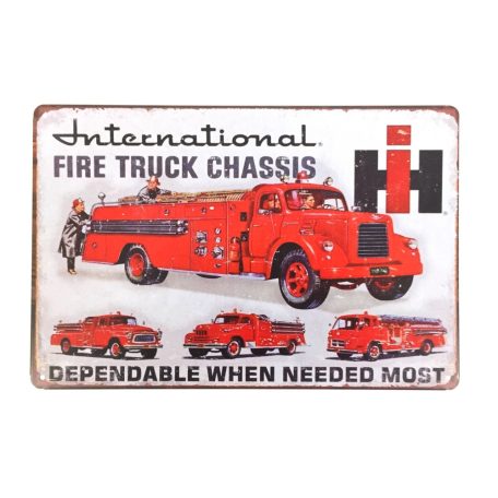 Vintage Dekor Fémtábla, dombornyomott, 'International FIRE TRUCK CHASSIS' felirat, retro hangulatú kialakítás, 30x20cm