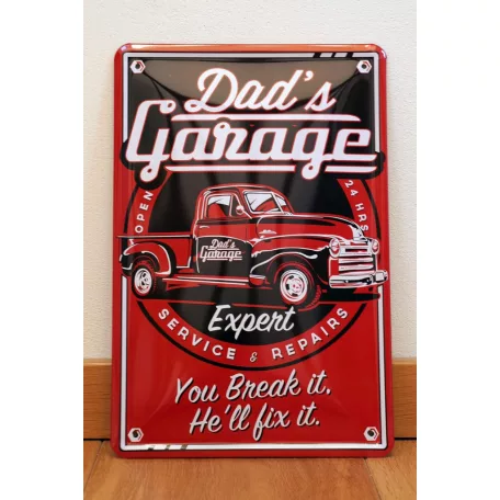 Vintage Dekor Fémtábla, dombornyomott 'Dad's Garage' felirat, retro hangulatú kialakítás, 20x30cm