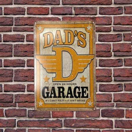Vintage Dekor Fémtábla, dombornyomott 'Dad's Garage If I can't fix it - It ain't broke' felirat, retro hangulatú kialakítás, 20x30cm