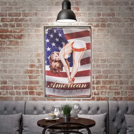 Vintage Dekor Fémtábla, dombornyomott, 'American BEAUTY' felirat, retro hangulatú kialakítás, 20x30cm