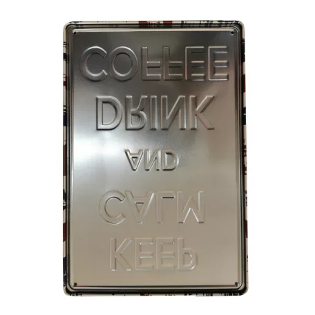 Vintage Dekor Fémtábla, dombornyomott 'Keep Calm and Drink Coffee' felirat, retro hangulatú kialakítás, 20x30cm, angol zászlós háttér