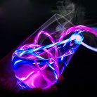 Prémium Adat- és Töltőkábel, MicroUSB/USB csatlakozó, villogó fény, 2A gyorstöltés, 1 méter, átlátszó borítás, fehér