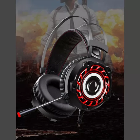Gamer fejhallgató, USB + 2db 3,5mm Jack, vezetékes headset, mikrofon zajszűrő, hangerőszabályzó, 7 színű RGB világítás, fekete