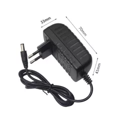   Univerzális hálózati adapter tápegység, 12V/2A kimenet, Ø5.5/2.5mm csatlakozó, fekete