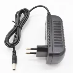   Univerzális hálózati adapter, 5V/2A, tápegység, Ø5.5/2.5mm csatlakozás, 1m, fekete