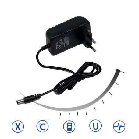 Univerzális hálózati adapter, 5V/2A, tápegység, Ø5.5/2.5mm csatlakozás, 1m, fekete
